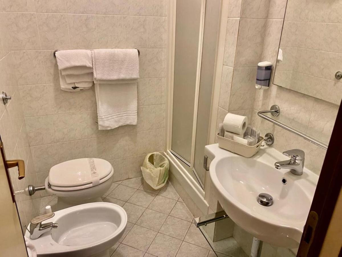 Roma Castle Termini Hotel Ngoại thất bức ảnh