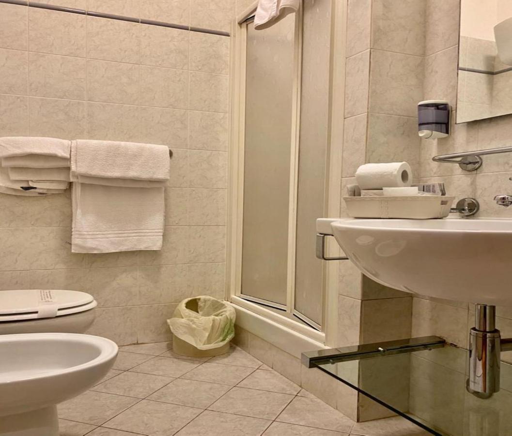 Roma Castle Termini Hotel Ngoại thất bức ảnh
