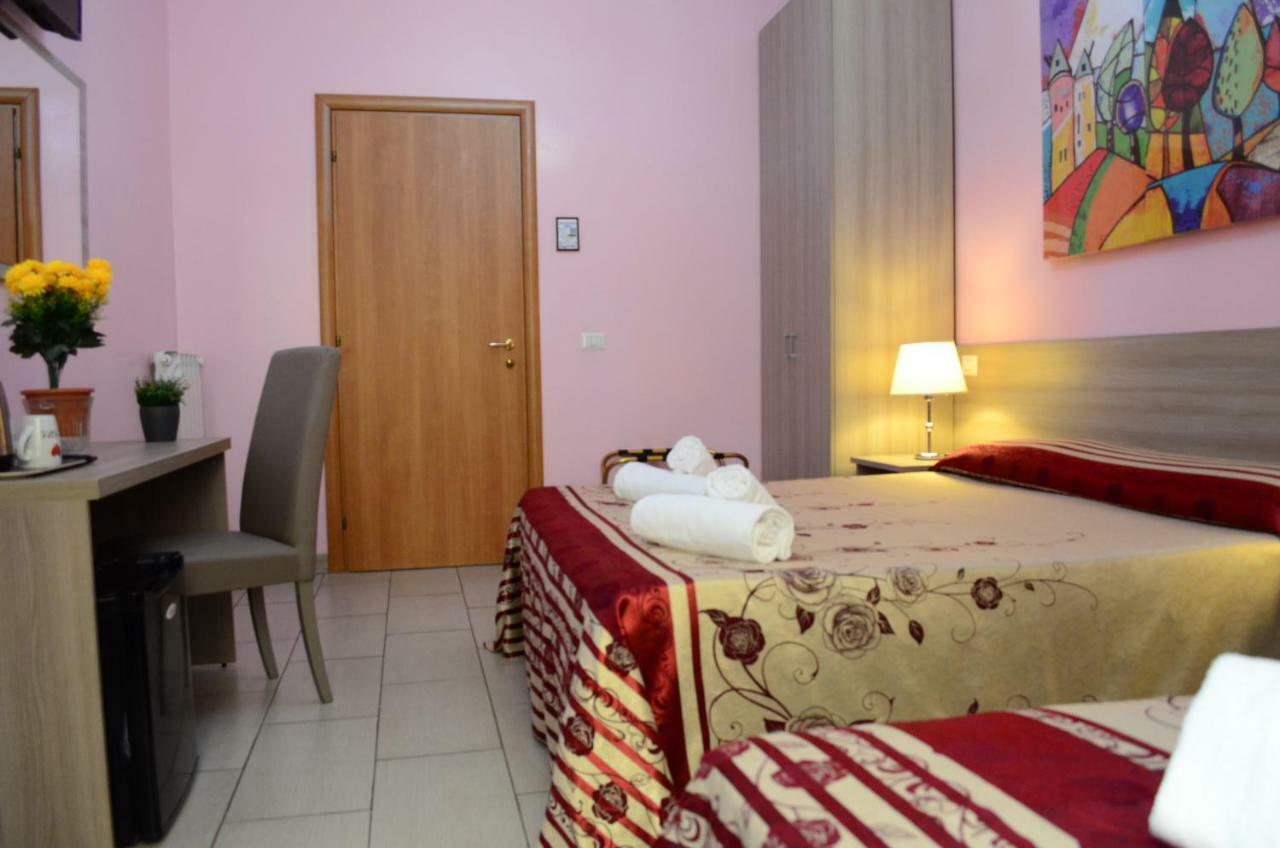 Roma Castle Termini Hotel Ngoại thất bức ảnh